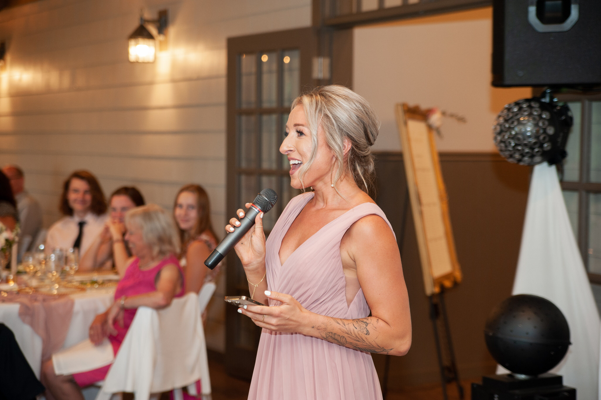 maid of honor giving a speech 